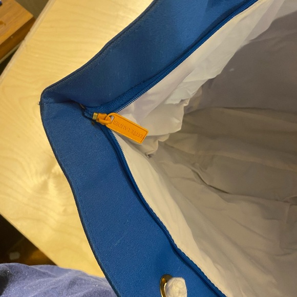 Estée Lauder Blue Mesh Tote Bag (OX) - Picture 11 of 12